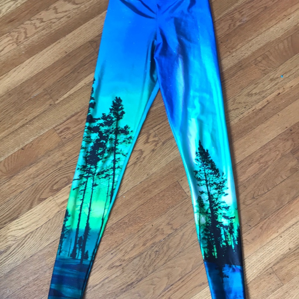 Blackmilk Aurora sky leggings - Picture 3 of 6